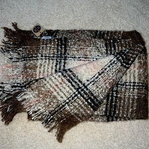 Neutral tone scarf/wrap